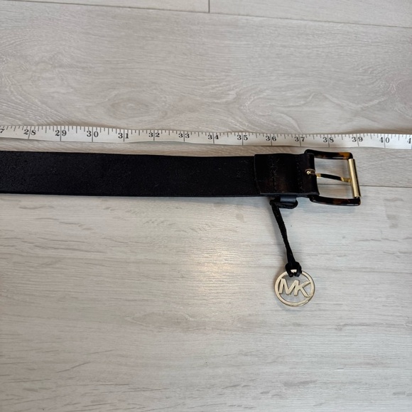 Michael Kors Black Leather Belt Tortoise Shell Gold Tone Branded Buckle - Picture 7 of 7